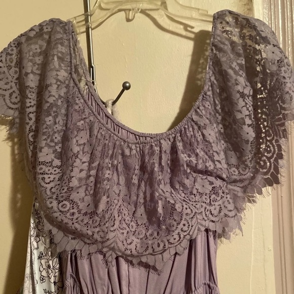 NWOT Off the shoulder long Lavender Dress - Picture 3 of 7